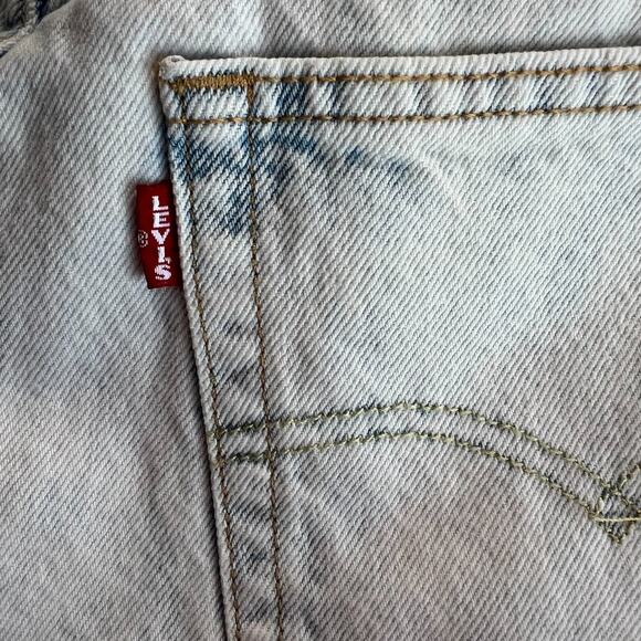 Levi's Premium Women 501 '81 Button Fly Tapered Leg Jeans 26x31 Ice Blue NWT - Picture 6 of 13